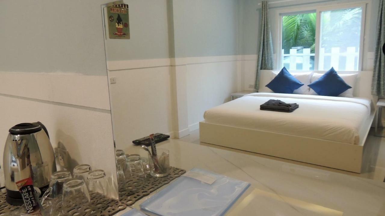 Blue Moon Samed Hotell Koh Samet Eksteriør bilde